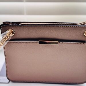 Amazon Chic Gold Shoulder Bag